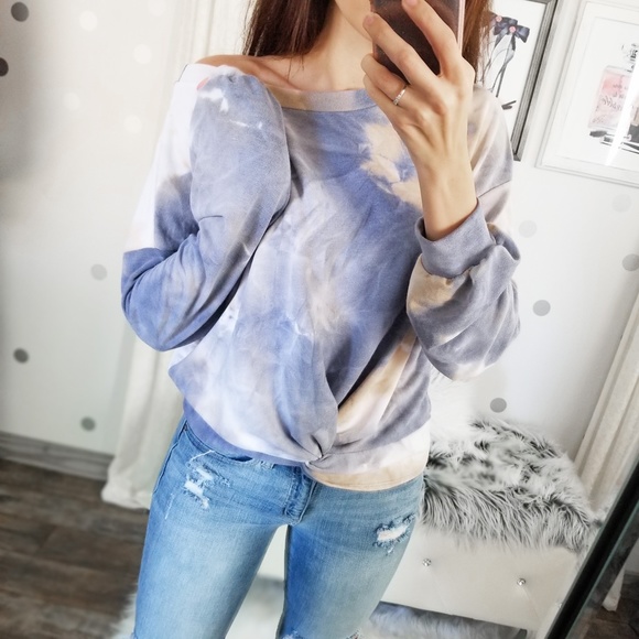 catlg Tops - 🅱️Last1️⃣Skye Cloud Wash Tie Dye Front Twist Top